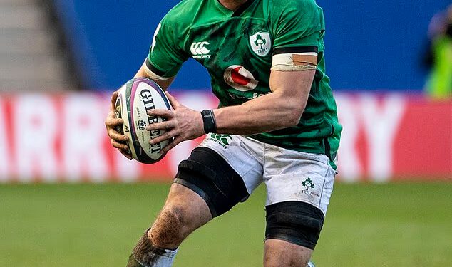 REVEALED: Why Ronan O’Gara has been ranked above Johnny Sexton in Irish rugby’s Top 50 players of the professional era