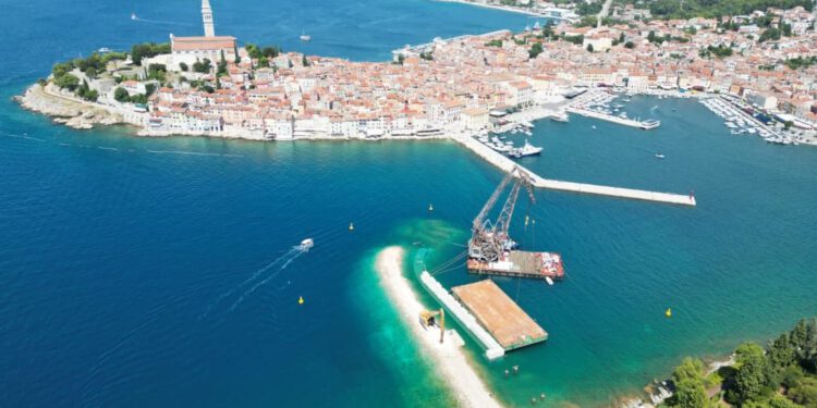 ROVINJ Izgradnja lukobrana na otoku Sveta Katarina ušla je u novu, iznimno važnu fazu!