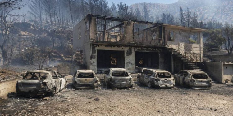 SNAGA ZAJEDNIŠTVA Županija donira 200.000 eura za sanaciju posljedica požara u Omišu