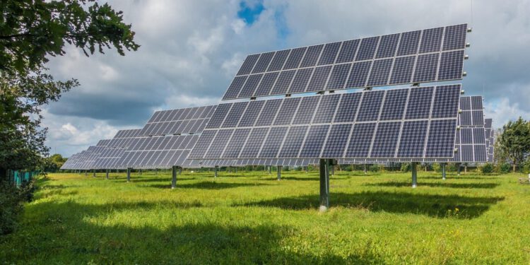 Španjolska na vrhuncu pomrčine Sunca gubi 5 gigavata struje iz solara