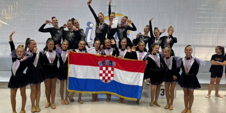 Splićanke na svjetskom vrhu: Mažoretkinje grada Splita osvojile svjetske naslove u juniorskoj i seniorskoj konkurenciji