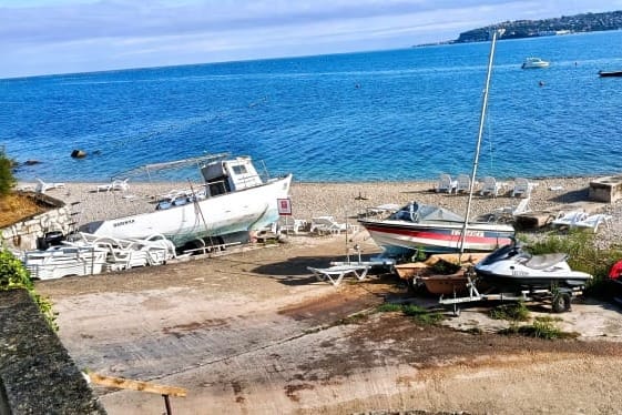 Štakori, zmije, stare mreže i drugi otpad