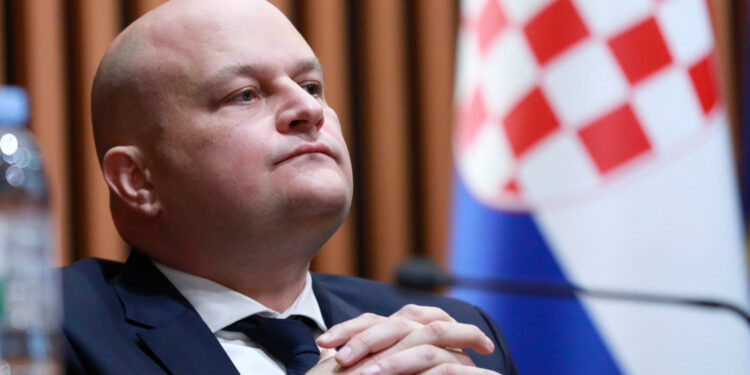 Šušnjar podsjetio bahatog Vučića što je obećao Srbima u Glini: ‘Ne bih baš tako lagao o Amerima’