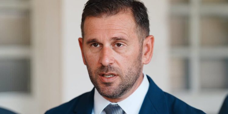 Šuta iz Knina čestitao Dan pobjede: “S ponosom i zahvalnošću odajemo počast hrvatskim braniteljima”