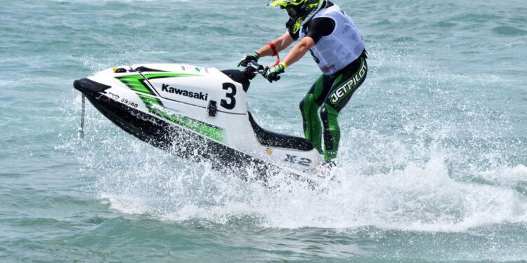 Talijan jet skijem udario u obalu ispred crikveničkog hotela