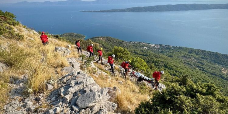 Tragedija na Biokovu: Planinar preminuo na Sutvidu, HGSS u manje od 24 sata drugi put spašavao na istom području