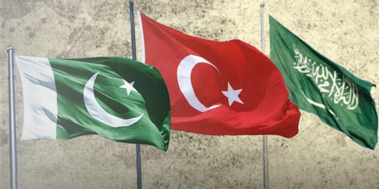 Turska, Pakistan i S. Arabija potpisuju vojni pakt