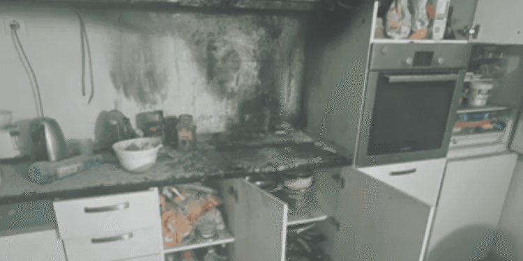 VIDEO Požar u obiteljskoj kući u Podstrani. Zapalilo se ulje tijekom kuhanja