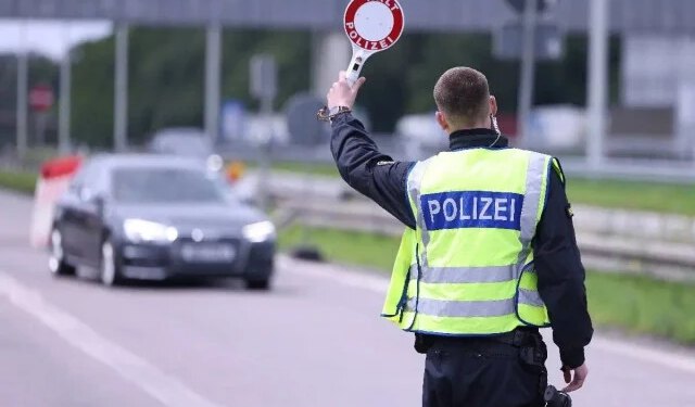 Vozač iz BiH jurio 154 km/h u Austriji, privremeno mu zaplijenjen luksuzni automobil