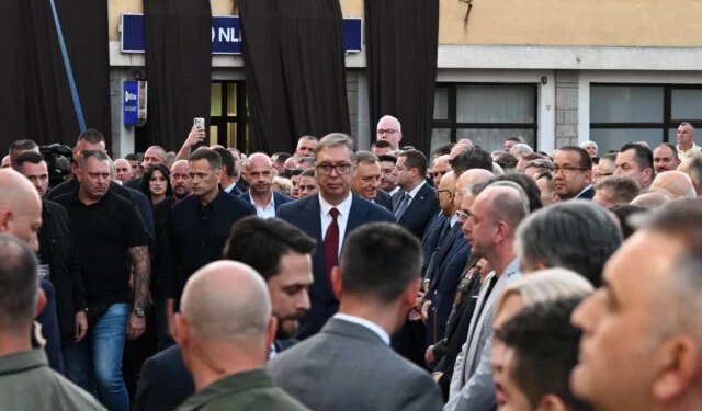 Vučić u Mrkonjić Gradu: ‘Moramo vojno ojačati; Nećemo dopustiti da ikada više bude Oluje’