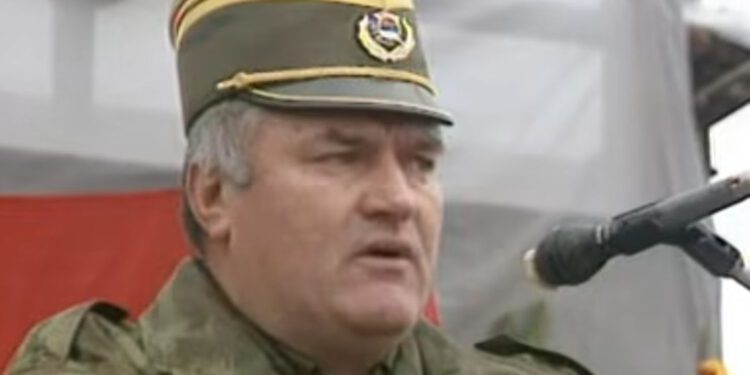 Žestoke reakcije na smrt krvoloka Ratka Mladića: ‘Krep’o je, prodaja pelena će pasti’