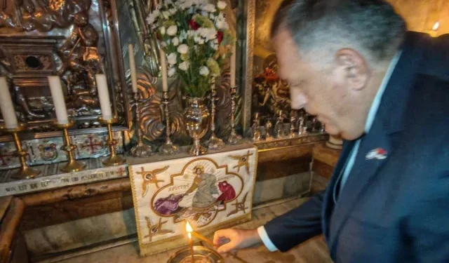 Dodik s Kristova groba: ‘Zapalio sam svijeću za naše države Srbiju i Republiku Srpsku’