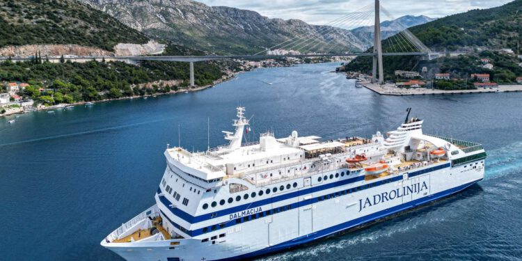 Doznali smo tko snosi troškove popravka Jadrolinijinog aduta!