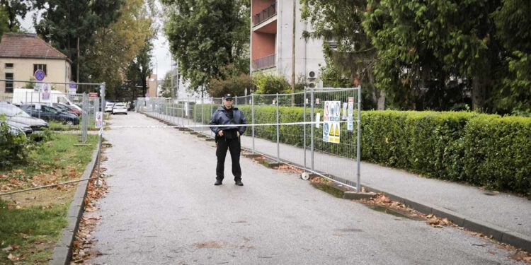 Drama u školi u Zagrebu, učenik izbo drugog učenika i spremačicu: Stigao krizni tim