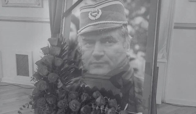 Dužnosnici Srbije i RS-a na komemoraciji ratnom zločincu Mladiću: Nazivali ga ‘časnim časnikom’