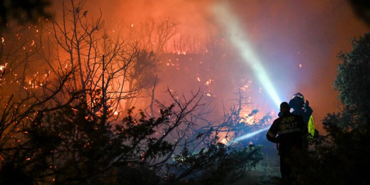 FOTO Brač nakon teške noći: Pogledajte scene s velikog požarišta