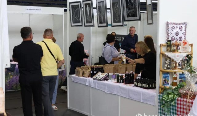 FOTO U Prozor-Rami održan 19. Sajam šljive, poljoprivrede, prehrane i turizma