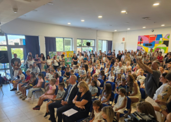 Grad Dubrovnik osigurao radne materijale osnovnoškolcima i sufinanciranje udžbenika srednjoškolcima