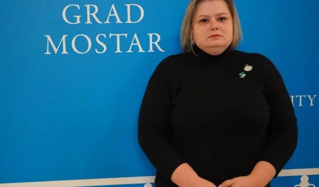 Grad Mostar osudio napad na službeno vozilo koje koristi načelnica Dragana Parmać