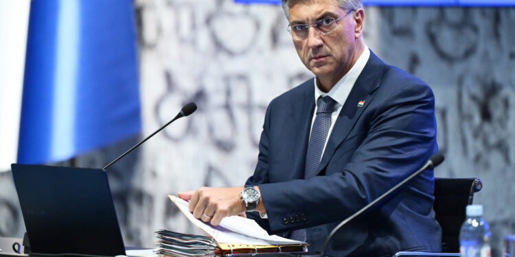 HDZ-ovci s knedlom u grlu: Granica je prijeđena! Nitko ne zna kako će se Plenković iz ovog izvući