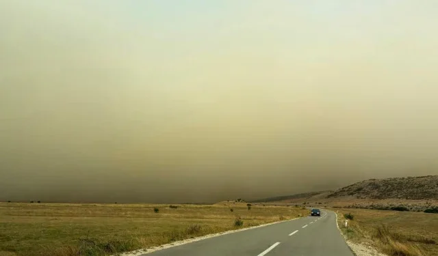 Hrvatska šalje dva kanadera na gašenje požara na Ljubuši, vatra kod Zvirnjače pod nadzorom