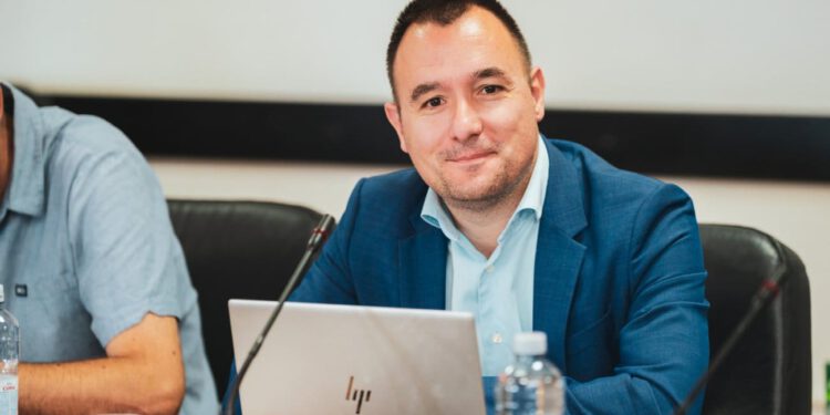 Ilegalni priključci tresu splitski ViK, oglasio se Skoko: ‘Zašto će u Splitu voda poskupjeti?’