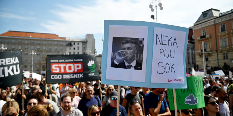 Iz Krških pašnjaka ogorčeno: ‘Maske su pale! Na prosvjedu se nisu pojavili ni Thompson, ni sportaši’