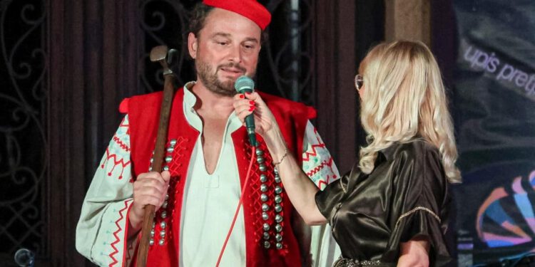 Kad uskoci stignu u srce Splita: Trg Gaje Bulata večeras je vratio vrijeme unatrag, bili smo tamo