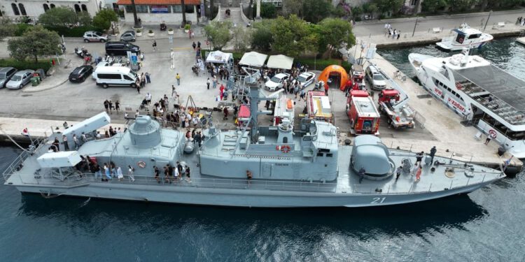 Korčula uz legendarnu raketnu topovnjaču krenula u trodnevno slavlje
