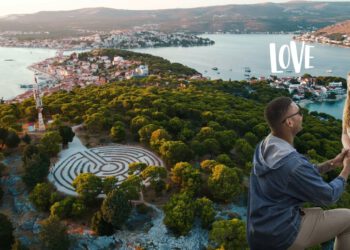 LABIRINT LAVANDE POSTAO JE OMILJENO MJESTO PROSIDBI Dalmatinske atrakcije koje osvajaju turiste: jedna krije zmaja, druga ljubavne priče
