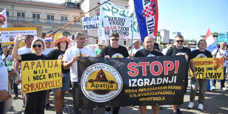 Ljudi na sav glas skandiraju ‘Izdaja’, Bušić: ‘Ne možete tvrditi da niste krivi, a imenovali ste ljude’