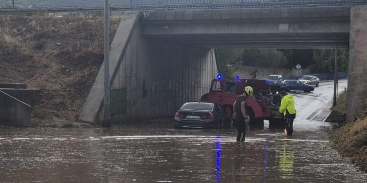 Najveći je problem dio rive u Kaštel Novom gdje se fekalije izlijevaju na ulicu