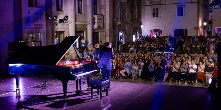 OD GALERIJE MEŠTROVIĆ DO CARSKOG PERISTILA: Završen Vibrez 2026.