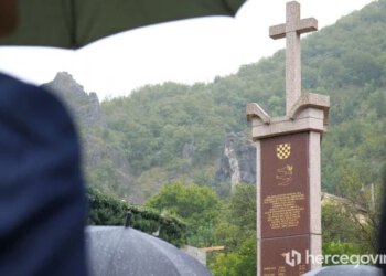 OŽILJCI ‘Možda i hodamo po njima’: Na obljetnicu Grabovice podsjećamo na potresno svjedočenje