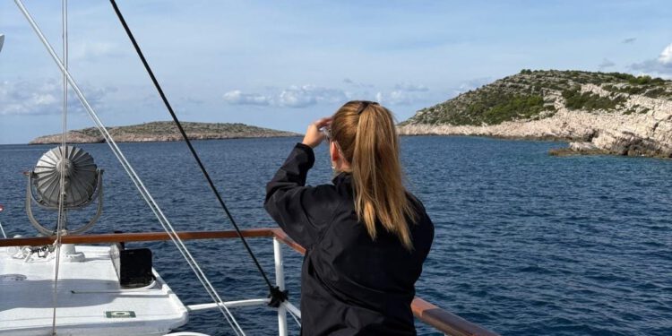 PRTISAKA JE SVE VIŠE Kako zaštiti naš Jadran? Hrvatska mreže morskih zaštićenih područja sastala se u PP Telašćica i donosi odgovore!