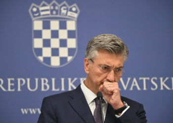 Plenković ljutito prije Sabora: ‘Rade štetu proizvođačima, tko će jesti lički krumpir’