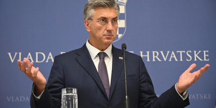 Plenkovića će obliti hladan znoj: Evo koliko građana podržava njegovu vladu