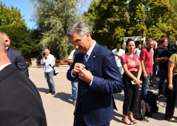 Plenkoviću stigla oštra reakcija iz Gospića: ‘Šutite 18 mjeseci, a sada nam ovako odgovarate’