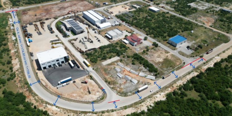 Počinje asfaltiranje prometnice u Gospodarskoj zoni Kukuozovac