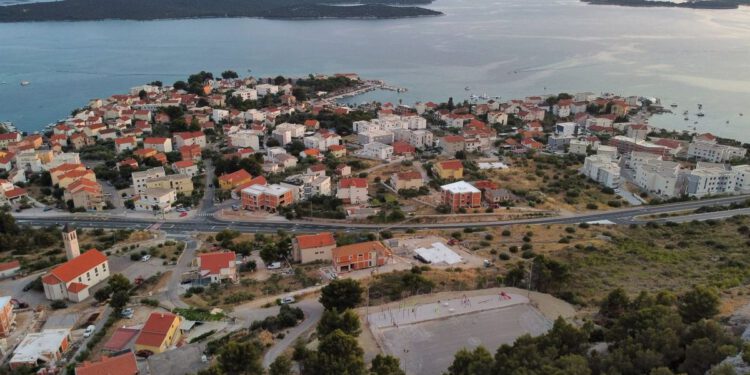 Pod krinkom “obiteljskih kuća” dižu se beskrajne zgradurine!
