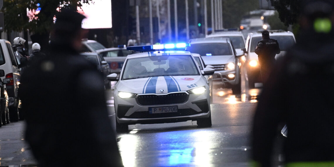 Policija opkolila trostrukog ubojicu u Crnoj Gori: Ministar potvrdio mučne detalje