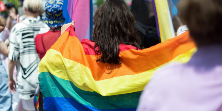Povijesne promjene u Mađarskoj: Novi premijer uvodi novosti za LGBT zajednicu