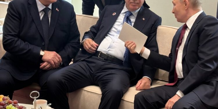 Putin se sastao s predsjednicima Turske i Irana