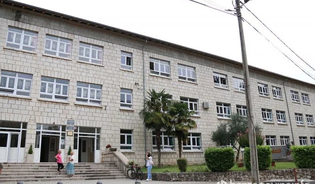 Roditelji najavili bojkot nastave u osnovnoj školi u Stocu