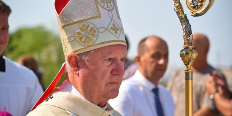 S Gospinog otoka nadbiskup Križić poslao snažnu poruku: “Svako dijete nosi u sebi neki božji plan”