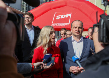 SDP-ovka na rubu fizičkog obračuna, morali ih razdvajati: Spominjao se incest i sin