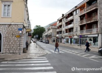 Slovenac optužen da je u Trebinju ženu udario glavom u čelo