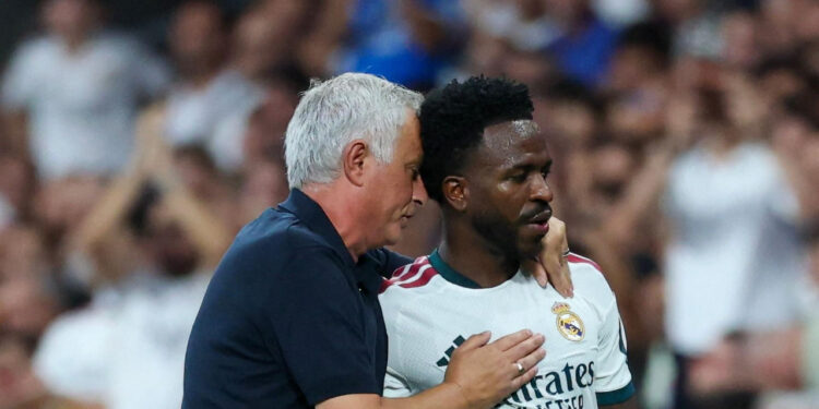 Sportske novosti – Mourinho ima problem igre, Chivu problem realizacije