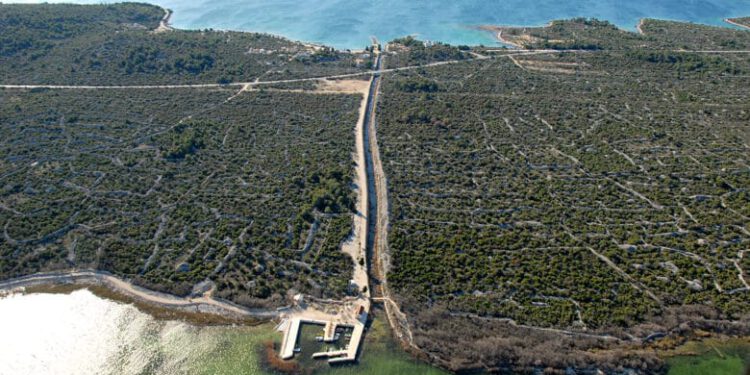 Stanovnici ostali bez pristupa vlastitim kućama, a što ako je potrebna hitna intervencija?