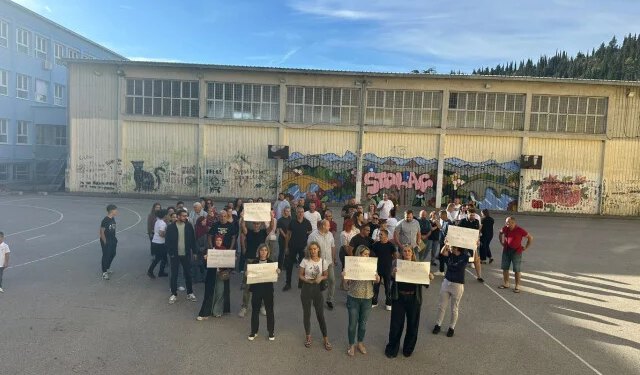 Sukob u Prvoj osnovnoj školi Stolac se nastavlja: Jedni brane ravnatelja, drugi tvrde da škola ‘širi laži’
